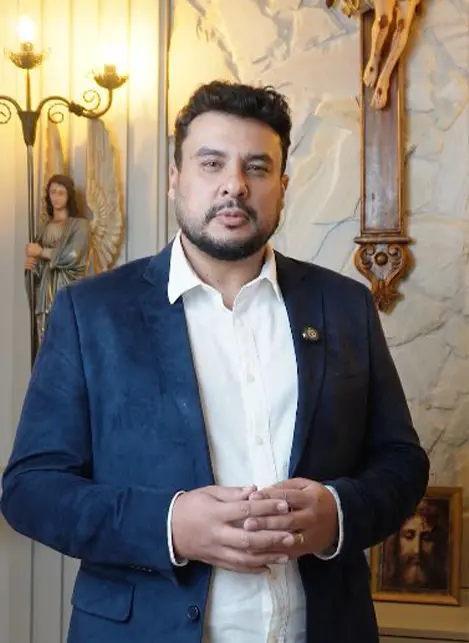 foto-dr-felipe-romero-grande-quiropraxia